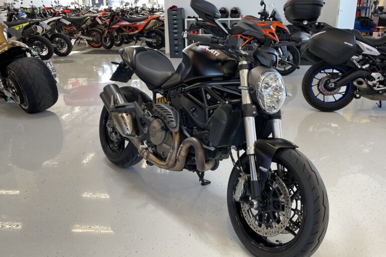 Ducati - MONSTER - 821 // Juuri saapunut / Suomi pyörä // - Moottoripyörä