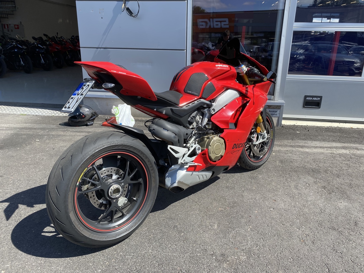 Ducati - PANIGALE V4 - V4S // Huoltokirja / DQS / Öhlins / Ajomodet / Mukautettavat säädöt YMS! // - Moottoripyörä