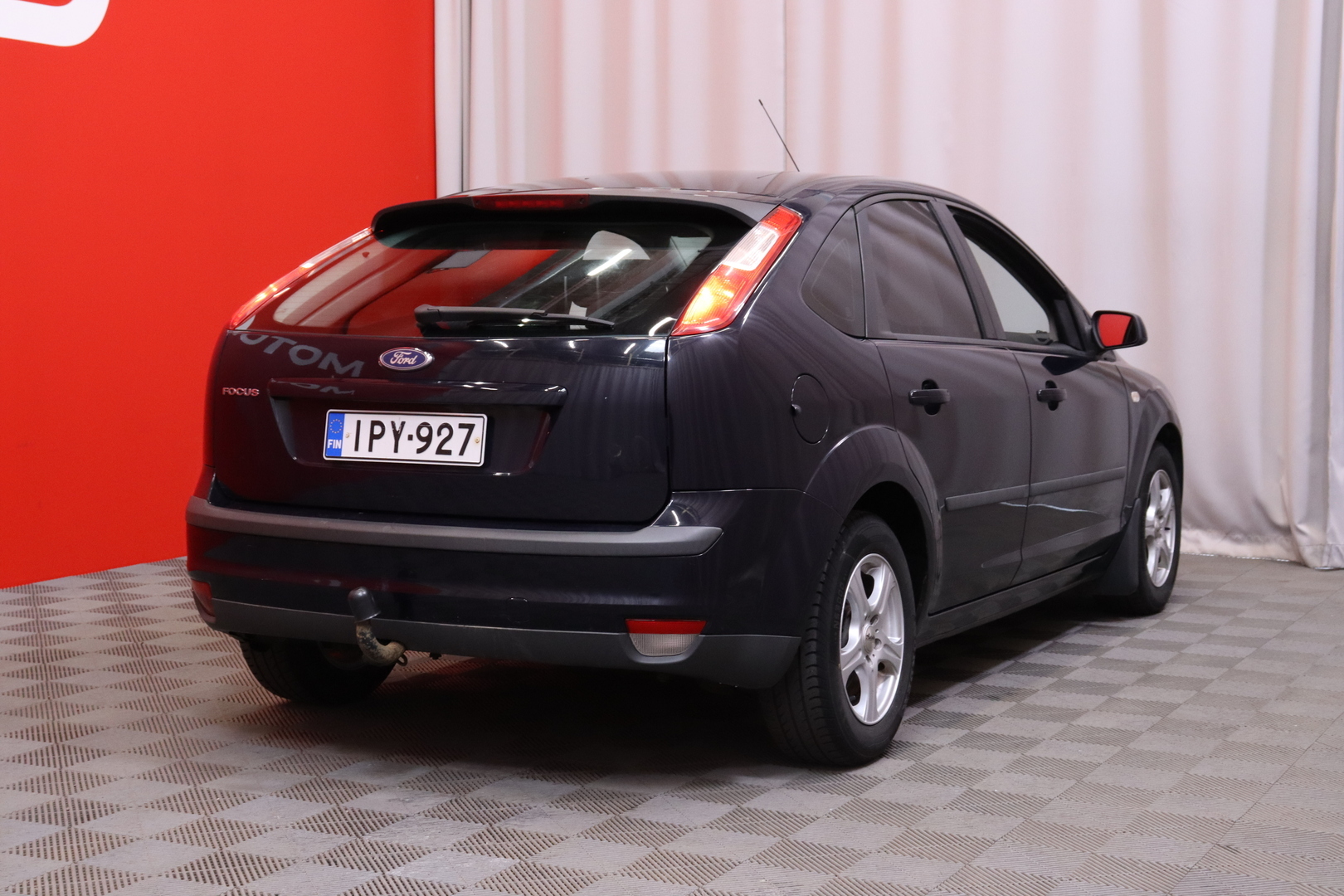 Ford - Focus - 4D FOCUS HATCHBACK 1.6-DA3/264 // MYYDÄÄN HUUTOKAUPAT.COM ! // - Viistoperä