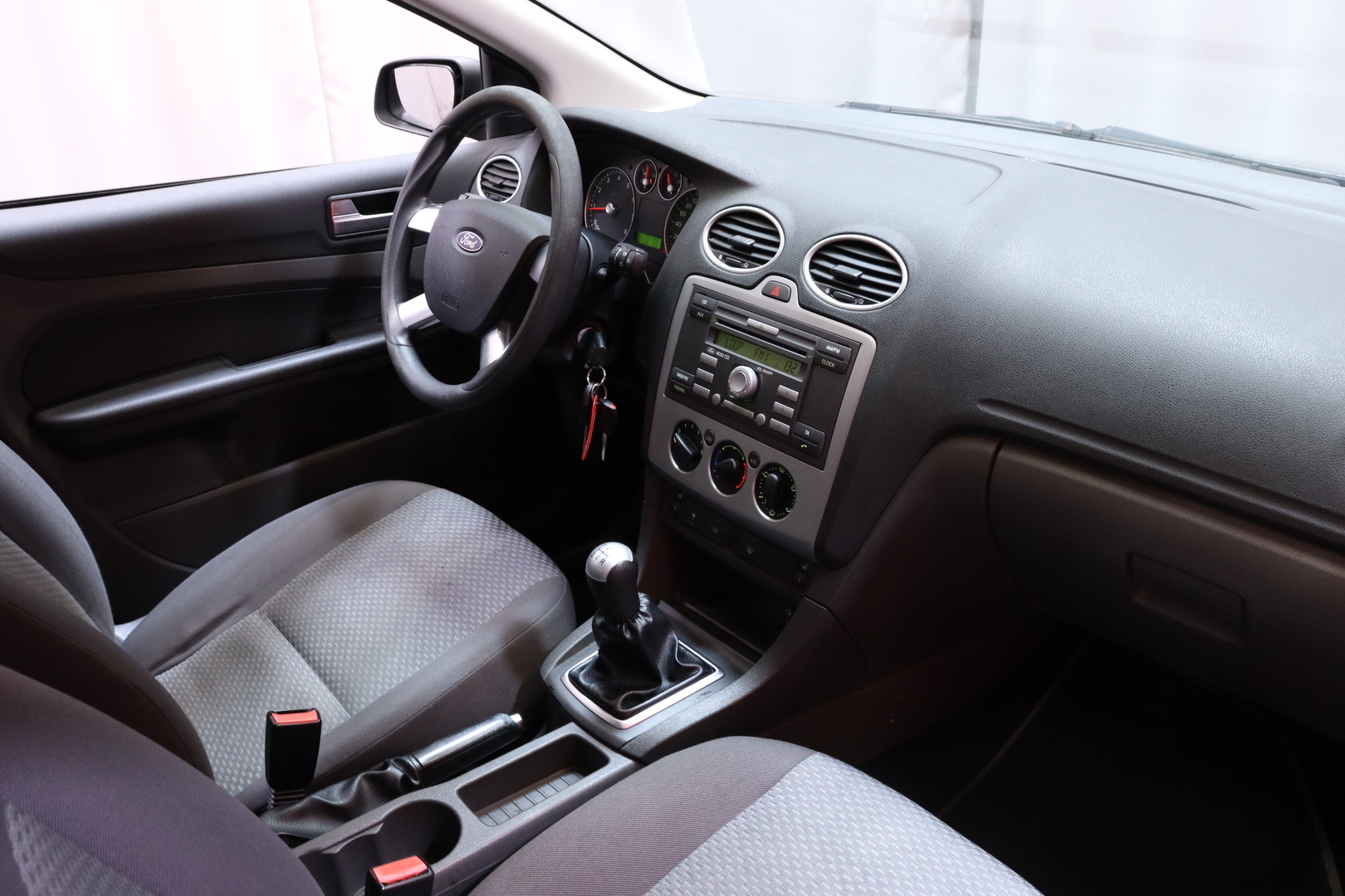 Ford - Focus - 4D FOCUS HATCHBACK 1.6-DA3/264 // MYYDÄÄN HUUTOKAUPAT.COM ! // - Viistoperä