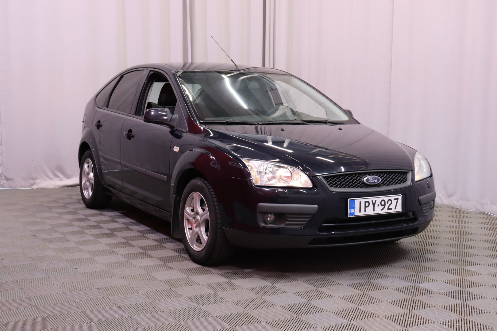 Ford - Focus - 4D FOCUS HATCHBACK 1.6-DA3/264 // MYYDÄÄN HUUTOKAUPAT.COM ! // - Viistoperä