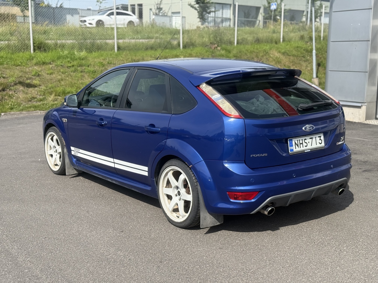 Ford - Focus - 2,5 225 hv ST60 M6 5-ovinen - Viistoperä