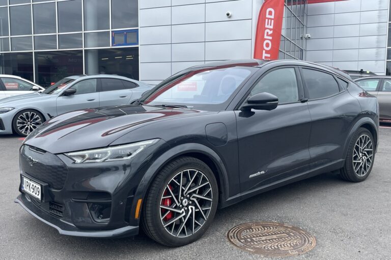 Ford - Mustang Mach-E - 98kWh 487hv A1 AWD GT Launch Edition 5-ovinen - Maastoauto