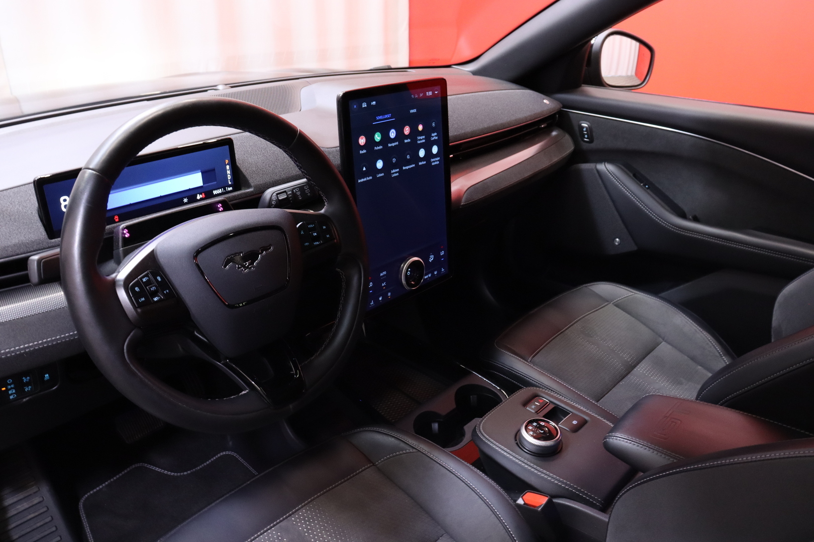 Ford - Mustang Mach-E - 98kWh 487hv A1 AWD GT Launch Edition // Suomi-auto / B&O / Panorama / 360-kamera / Koukku / ACC / Magneride-iskarit // - Maastoauto