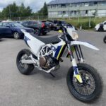 HUSQVARNA - 701 - Supermoto // Juuri saapunut / Uudet renkaat // - Moottoripyörä