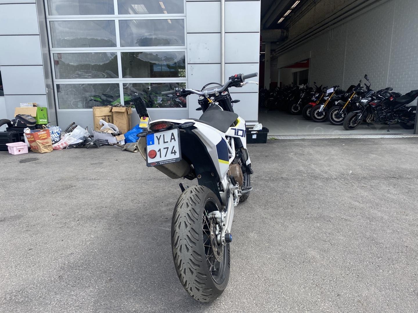 HUSQVARNA - 701 - Supermoto // Juuri saapunut / Uudet renkaat // - Moottoripyörä
