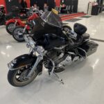 Harley-Davidson - TOURING - FLHT Electra Glide Standard // Suomi-pyörä / Huoltokirja / Sivulaukut // - Moottoripyörä