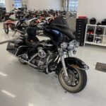 Harley-Davidson - TOURING - FLHT Electra Glide Standard // Suomi-pyörä / Huoltokirja / Sivulaukut // - Moottoripyörä