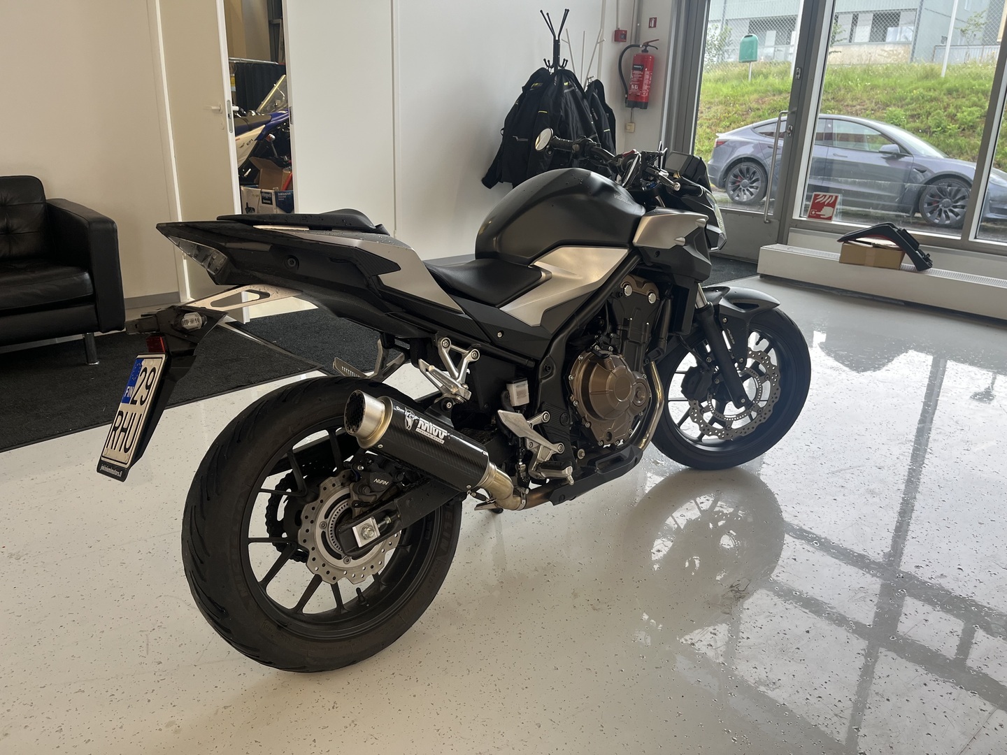 Honda - CB - 500 F // Juuri saapunut! / MIVV putkisto / huoltokirja / A2-pyörä // - Moottoripyörä