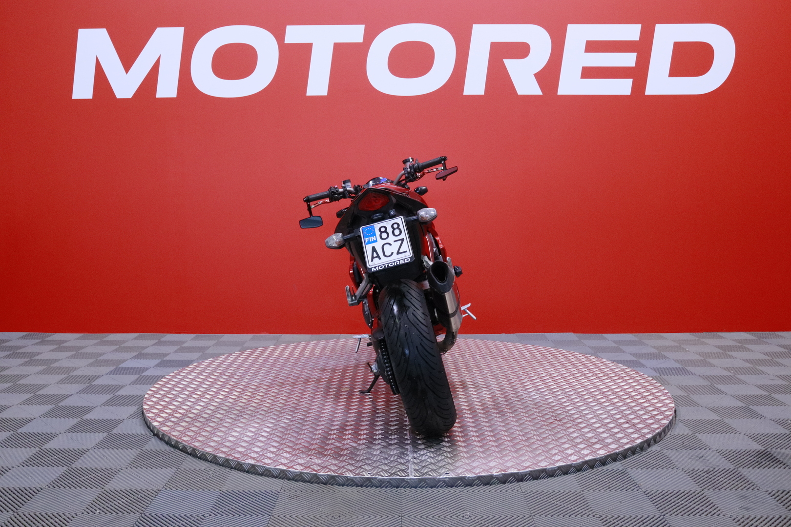 Honda - CB - 1000R // Suomi-pyörä / Kahvanlämppärit / Huoltokirja / Akrapovic // - Moottoripyörä