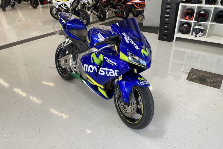 Honda - CBR - 600 RR // Suomi-pyörä / Todella siisti! / Yoshimura / Ducktail // - Moottoripyörä