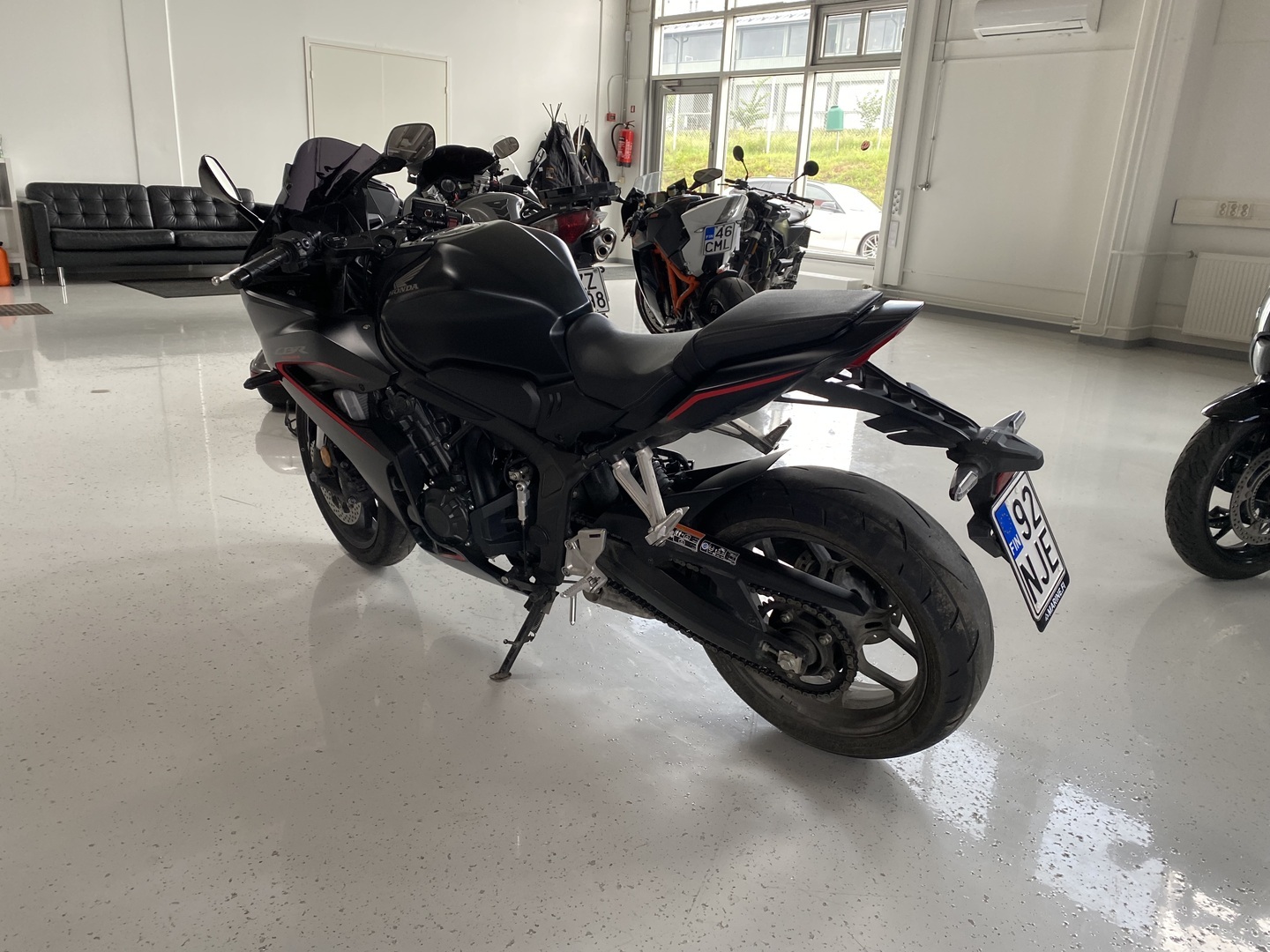 Honda - CBR - 650 R // Suomi-pyörä / Shifter / Huoltokirja / E-Clutch // - Moottoripyörä