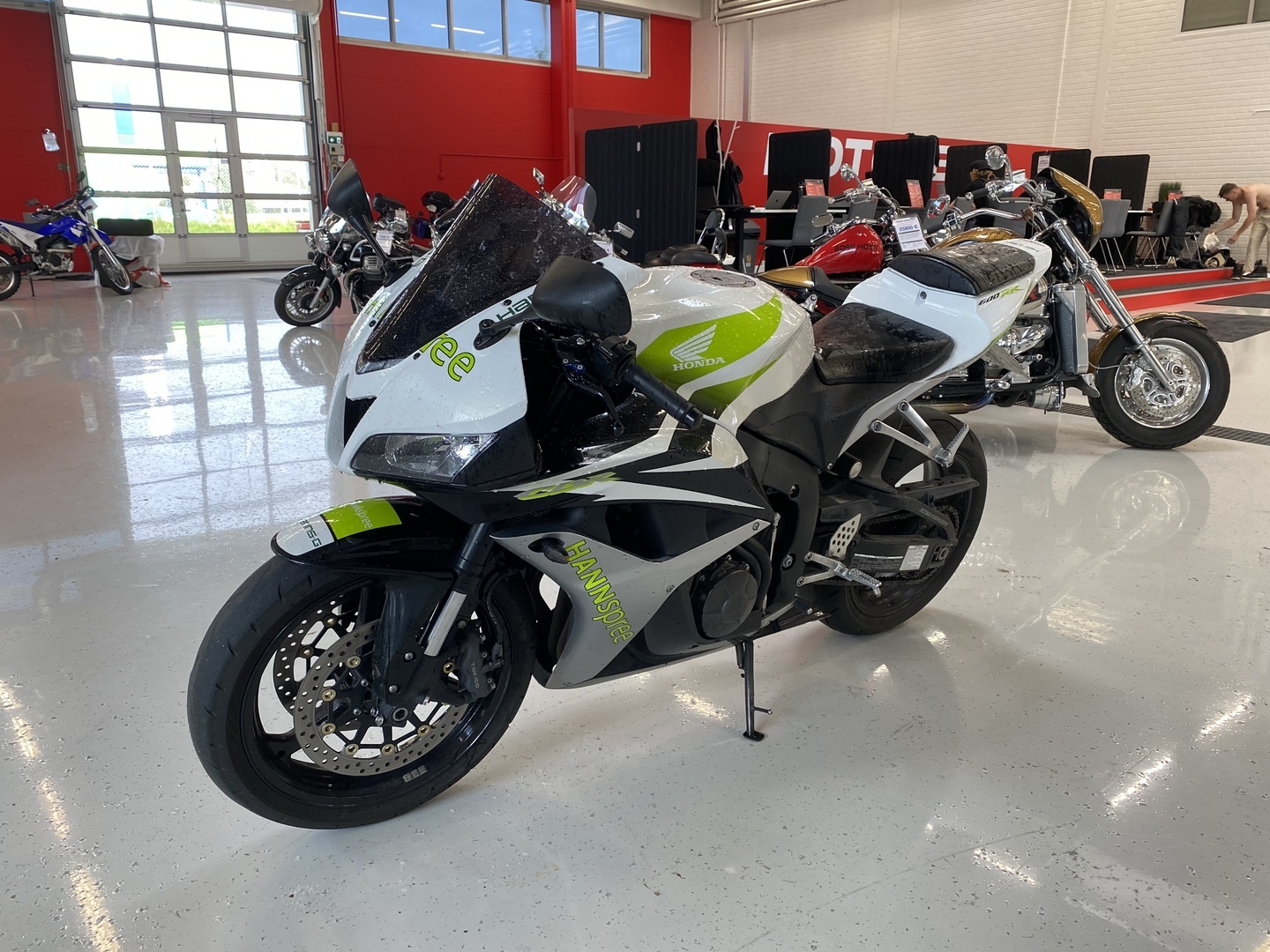 Honda - CBR - 600RR // Juuri saapunut! / Suomipyörä / Dominator / 25kw // - Moottoripyörä