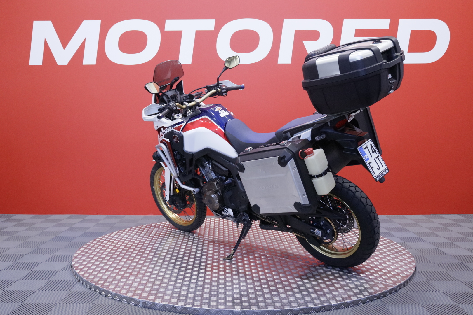 Honda - CRF - 1000L Africa Twin // DCT-automaatti / 3x laukut / Kaatumaraudat / Lisävalot // - Moottoripyörä