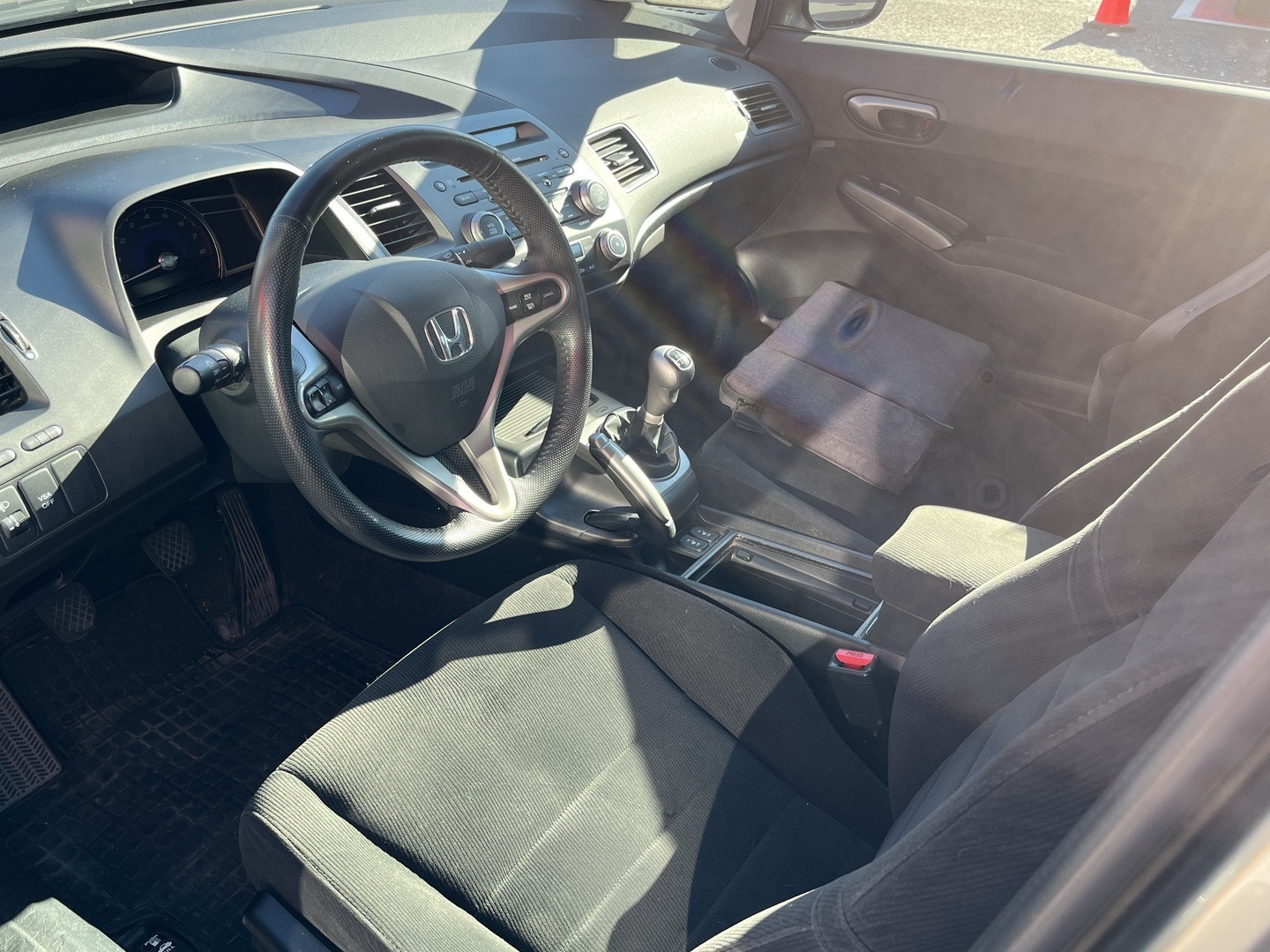 Honda - Civic - 4D 1,8i Executive - Sedan