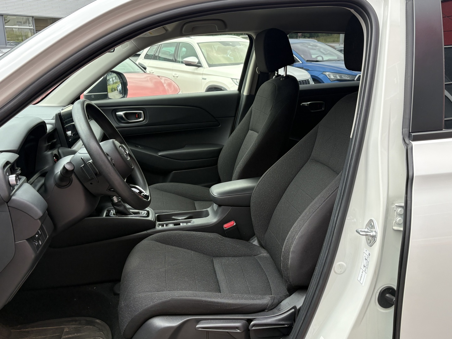 Honda - HR-V - 1.5 Hybrid Elegance - Tila-auto