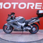 Honda - VFR - 800 VTEC // Suomi-pyörä / Takalaukku / Kahvanlämmittimet // - Moottoripyörä