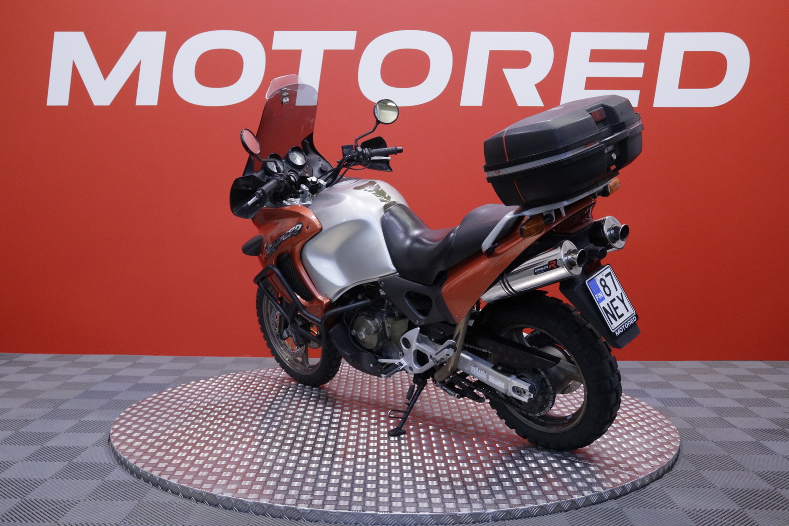 Honda - XL - 1000V Varadero // Myydään eniten tarjoavalle Huutokaupat.com // - Moottoripyörä