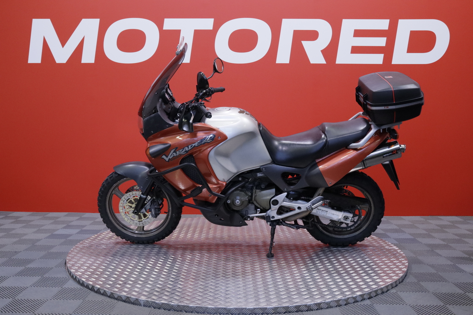 Honda - XL - 1000V Varadero // Myydään eniten tarjoavalle Huutokaupat.com // - Moottoripyörä