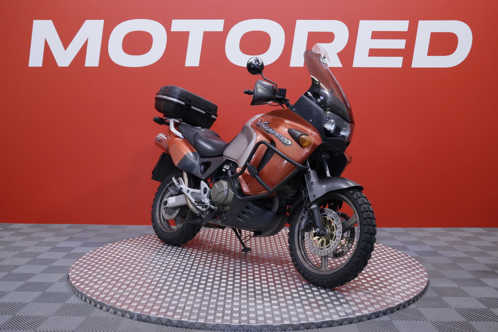 Honda - XL - 1000V Varadero // Myydään eniten tarjoavalle Huutokaupat.com // - Moottoripyörä
