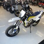 Husqvarna - 701 - Supermoto // Huoltokirja / Akrapovic / ABS // - Moottoripyörä