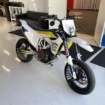 Husqvarna - 701 - Supermoto // Huoltokirja / Akrapovic / ABS // - Moottoripyörä