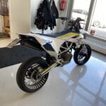 Husqvarna - 701 - Supermoto // Huoltokirja / Akrapovic / ABS // - Moottoripyörä