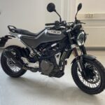 Husqvarna - SVARTPILEN - 401 // Suomi-pyörä / Juuri saapunut / A2 // - Moottoripyörä