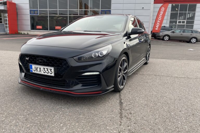 Hyundai - i30 5d - N 2,0 T-GDI 6MT Performance Pack // Suomi-auto / Vakkari / Panorama / Kamera / LED // - Viistoperä