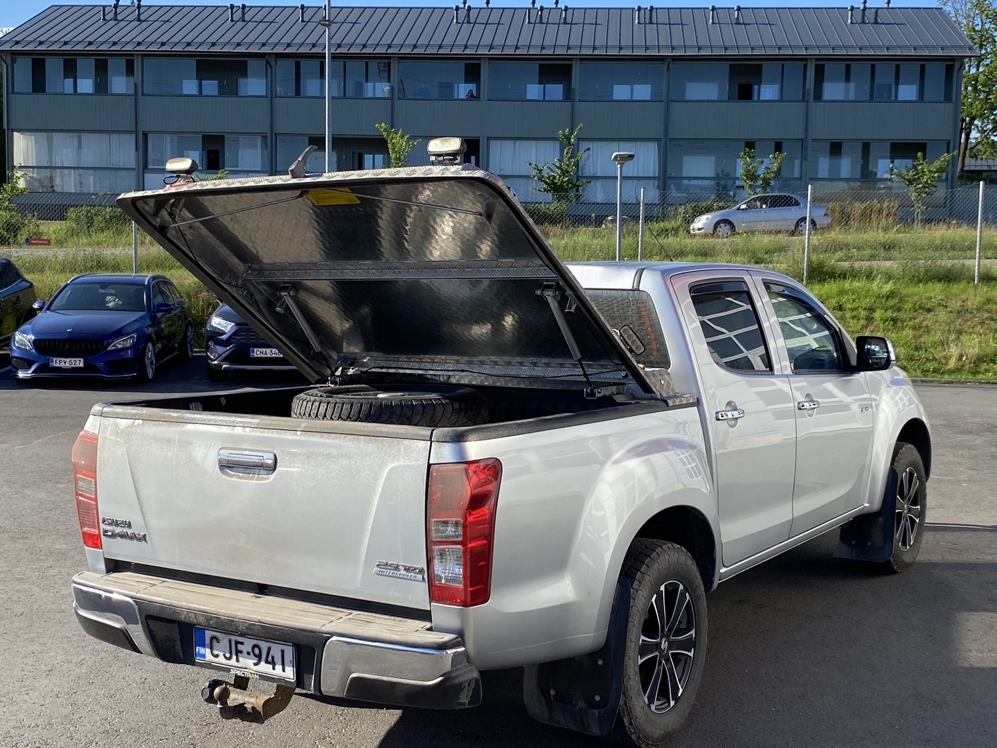 Isuzu - D-Max - Double Cab 2,5 TDi 4WD 5AT LS Two Seater - Avolava