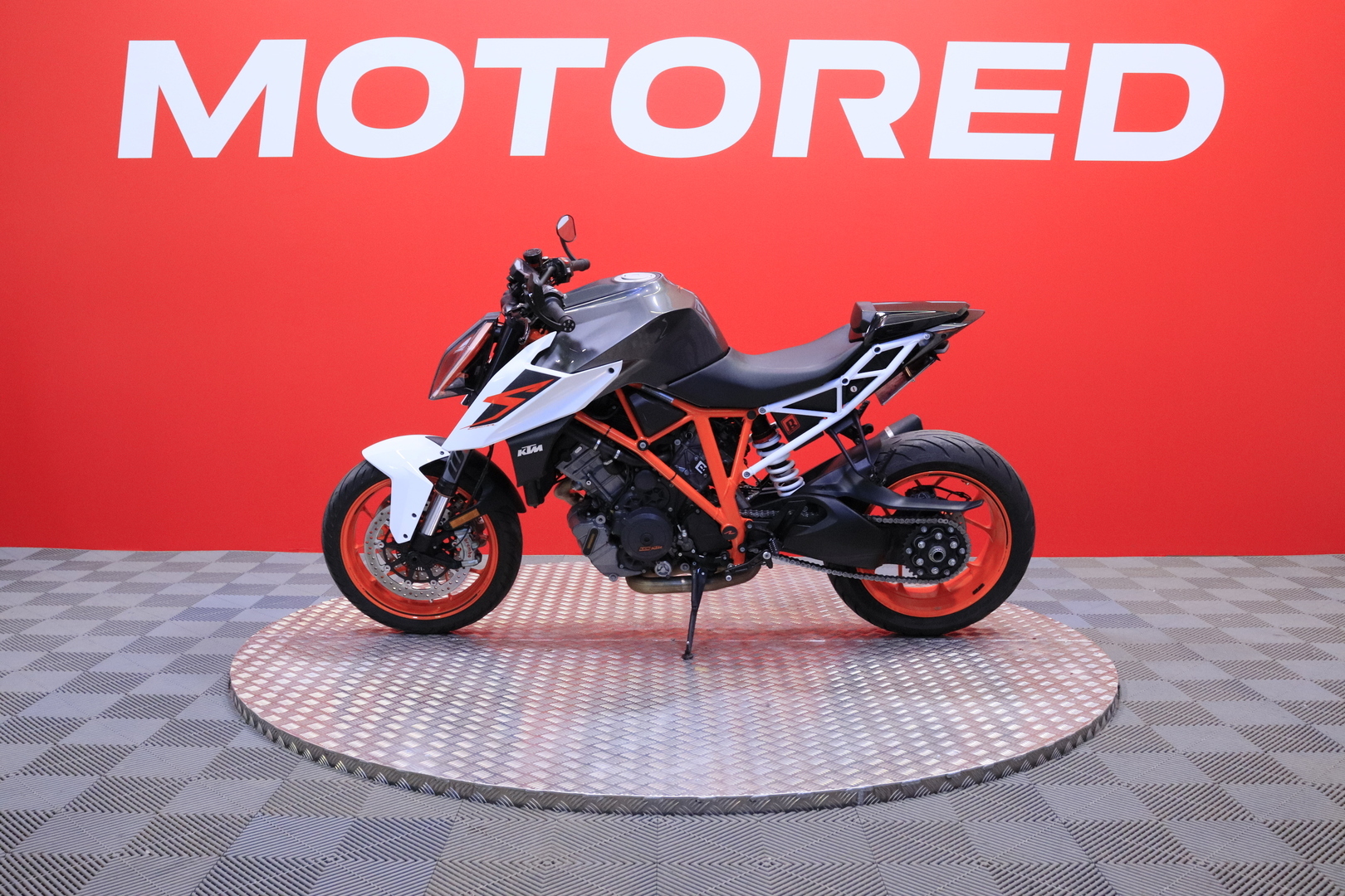 KTM - 1290 - Super Duke R // Juuri saapunut! / Sc / Huoltokirja // - Moottoripyörä