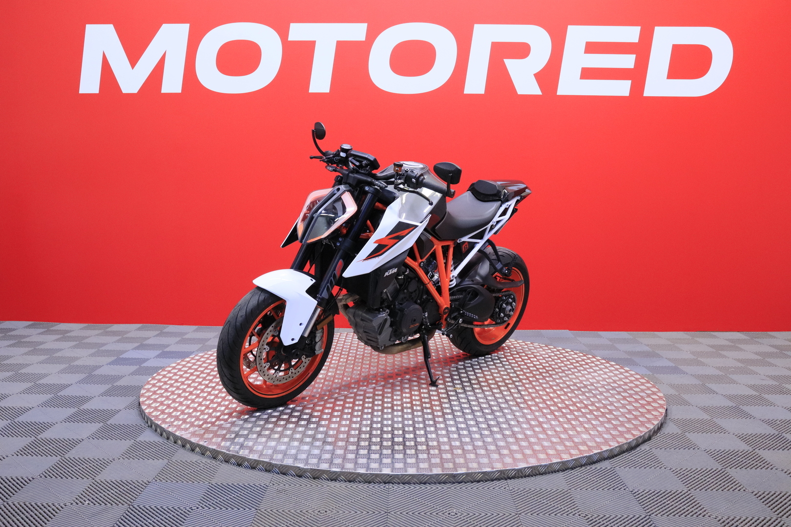 KTM - 1290 - Super Duke R // Juuri saapunut! / Sc / Huoltokirja // - Moottoripyörä