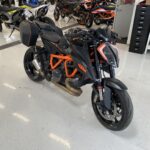 KTM - 1290 - Super Duke R // Suomi-pyörä / Quickshifter+ / Vakkari / Ajomodet // - Moottoripyörä