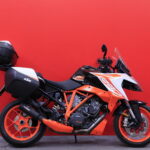 KTM - 1290 - Super Duke GT // Facelift! / TFT näyttö / Cobra / Vakkari / Keyless // - Moottoripyörä