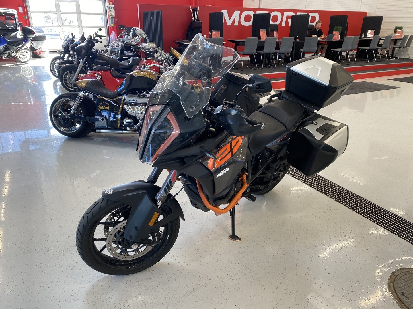 KTM - 1290 Super Adventure S - // Suomi-pyörä / Huoltokirja / Ajomodet / Vakkari / 4x Laukut / MTC / MSR / Damping / HHC // - Moottoripyörä