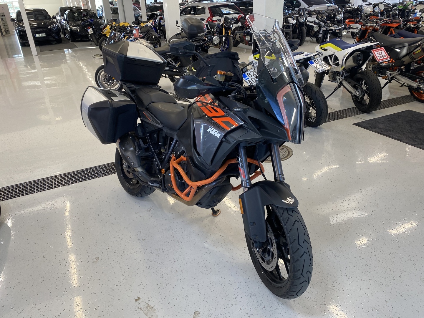 KTM - 1290 Super Adventure S - // Suomi-pyörä / Huoltokirja / Ajomodet / Vakkari / 4x Laukut / MTC / MSR / Damping / HHC // - Moottoripyörä