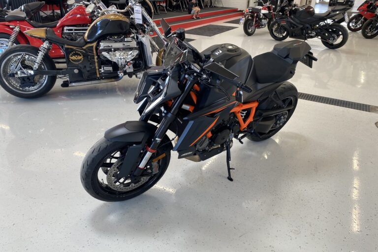 KTM 1390 Super Duke R