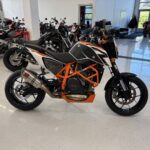 KTM - 690 - Duke R // Juuri saapunut! / A2 / Akrapovic / Suomi-Pyörä / Kaatumaraudat // - Moottoripyörä