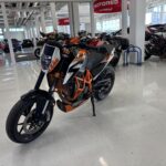 KTM - 690 - Duke R // Juuri saapunut! / A2 / Akrapovic / Suomi-Pyörä / Kaatumaraudat // - Moottoripyörä