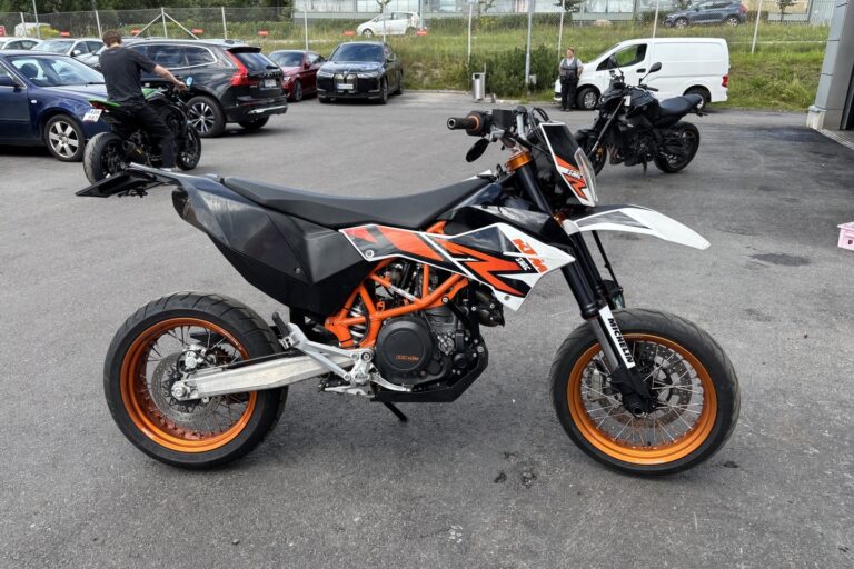 KTM 690