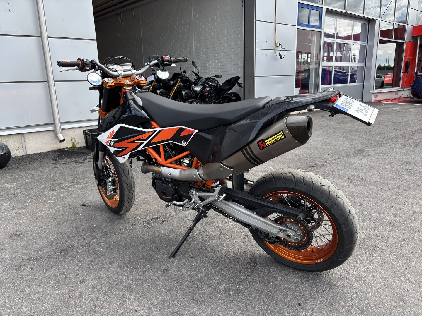KTM - 690 - SMC-R // Juuri saapunut! / Akrapovic // - Moottoripyörä