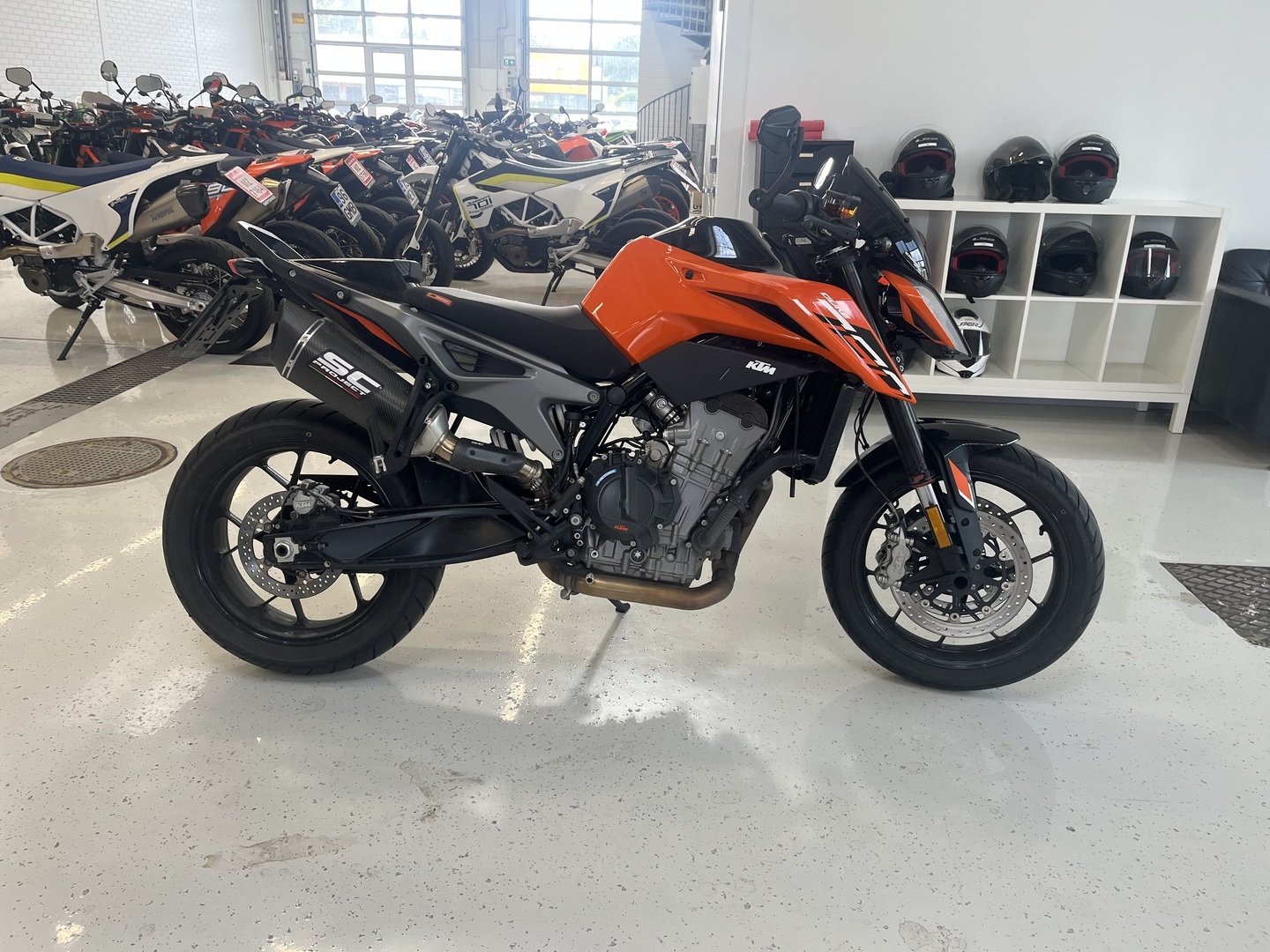 KTM - 790 - Duke // Juuri Saapunut / SC-project Putkisto / Ajo-modet // - Moottoripyörä