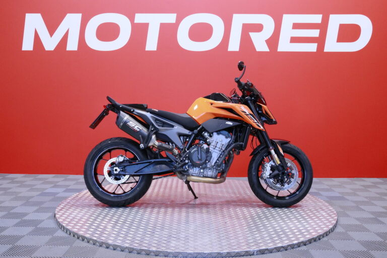 KTM 790