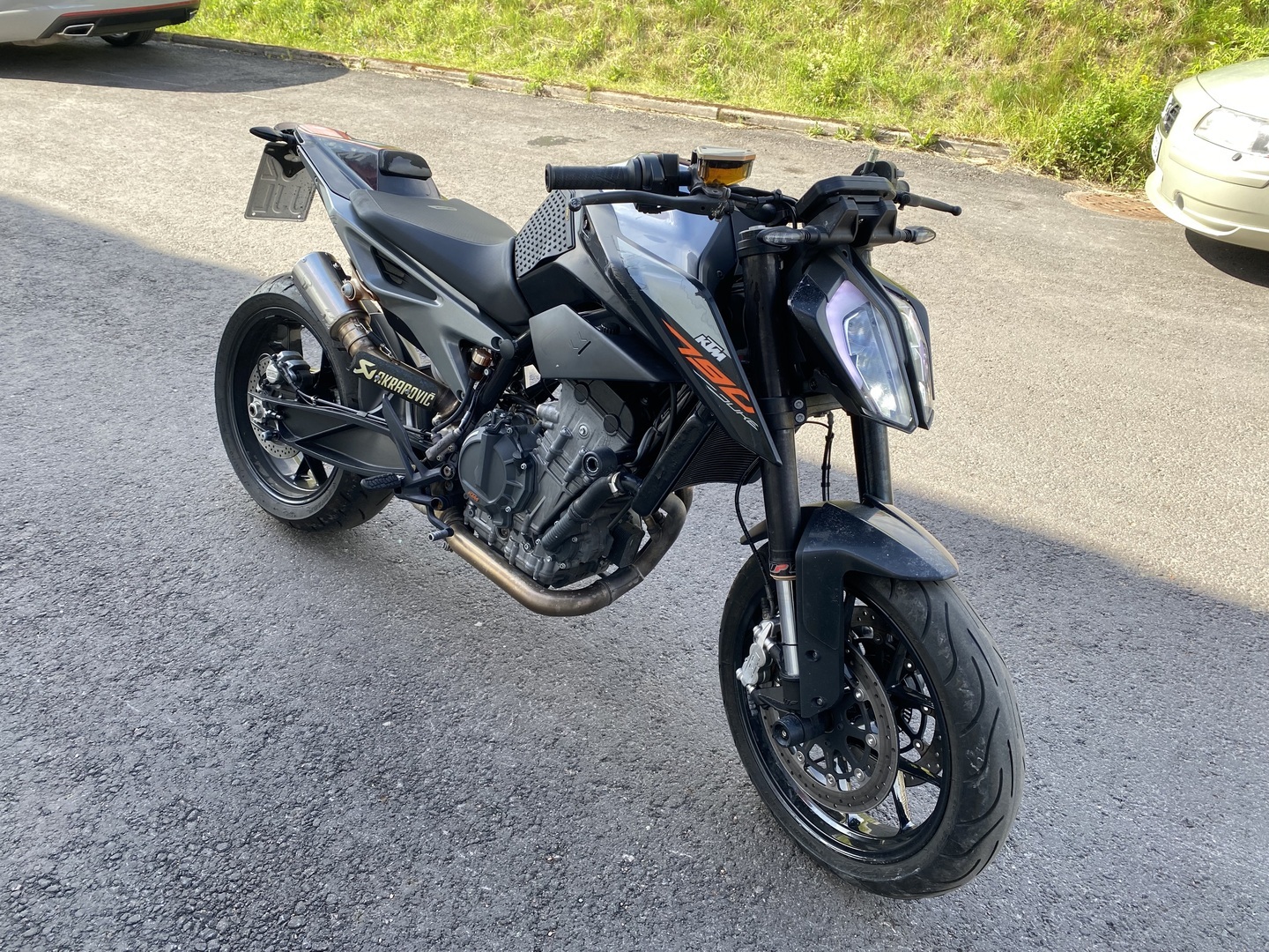 KTM - 790 - Duke // Juuri saapunut! / Slipari // - Moottoripyörä