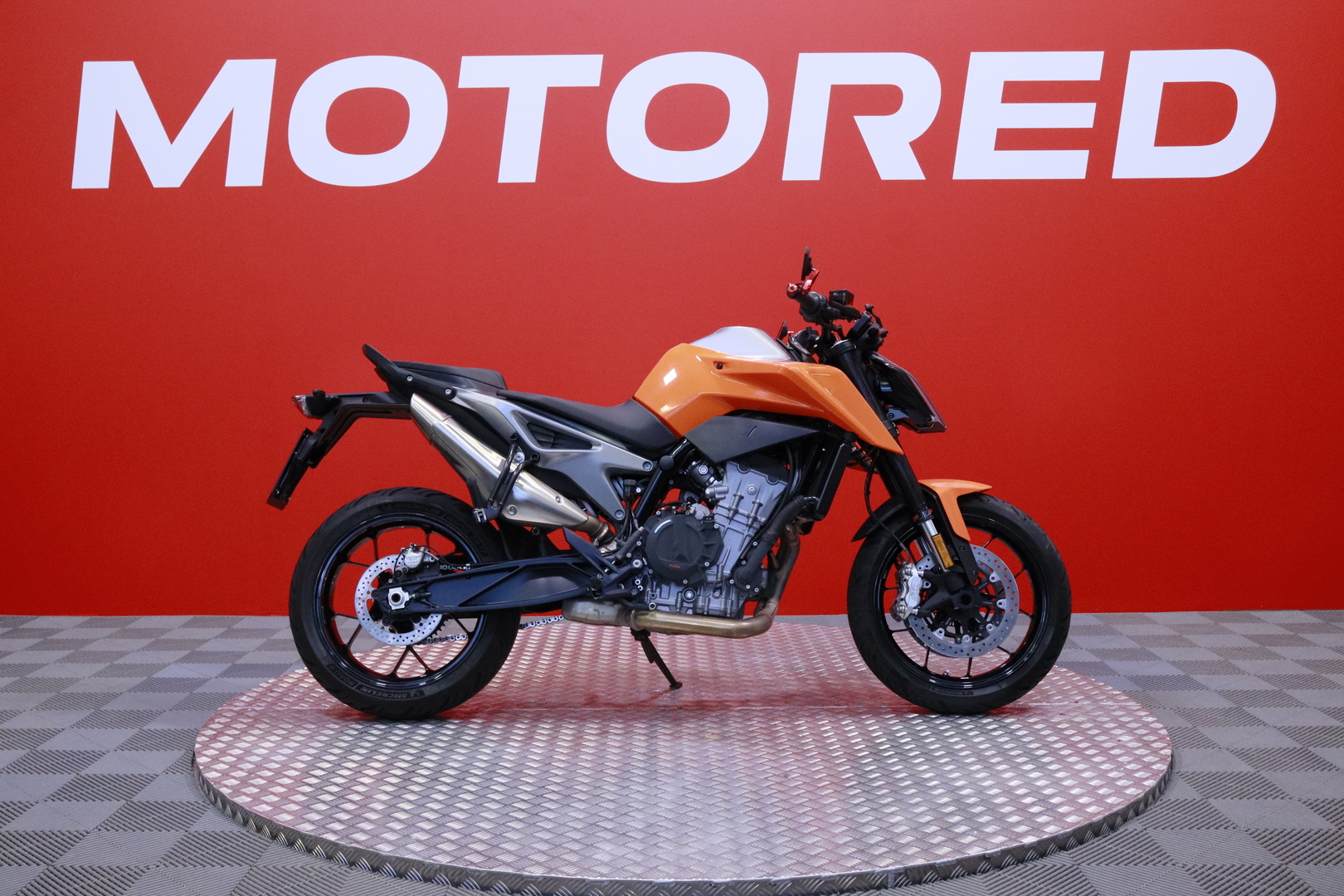 KTM - 790 - Duke // Suomi-pyörä / TC / Ajomodet / Huoltokirja // - Moottoripyörä