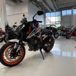 KTM - 890 - Duke R // Juuri saapunut! / SC-Project / Ducktail / Suomi-pyörä / Kaatumatapit // - Moottoripyörä