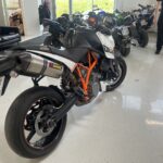 KTM - 990 - Super Duke R // Juuri Saapunut / Akrapovic Putkisto / Suomi-pyörä / Sähköinen Lukitus / Huoltokirja // - Moottoripyörä
