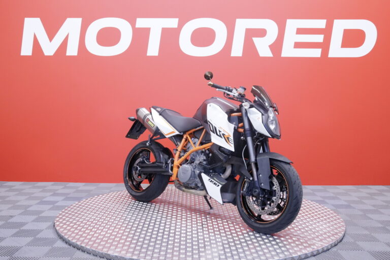 KTM - 990 - Super Duke R // Juuri Saapunut / Akrapovic Putkisto / Suomi-pyörä / Sähköinen Lukitus / Huoltokirja // - Moottoripyörä