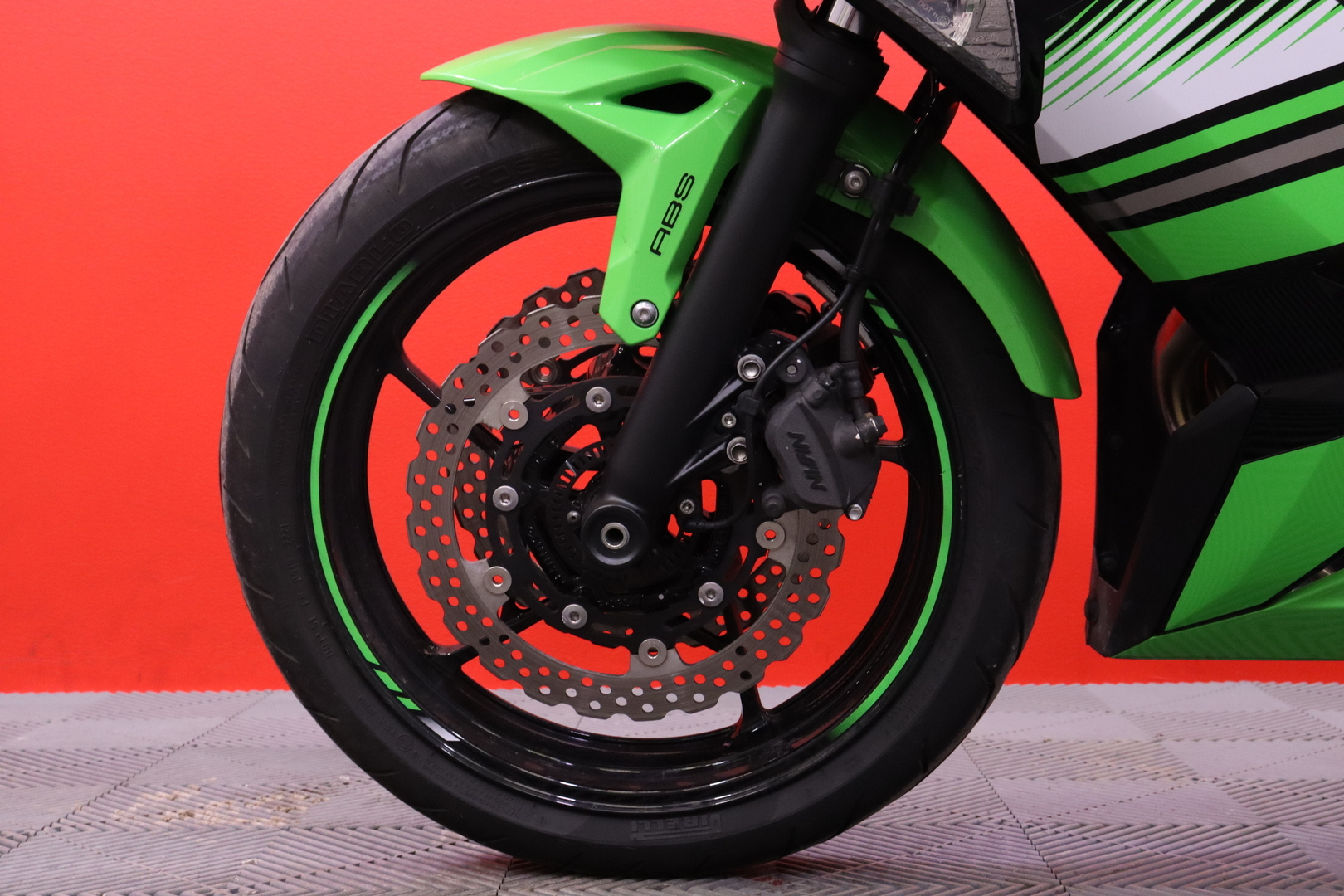 Kawasaki - NINJA - 650 // ABS-jarrut / GPR Slipari / Huoltokirja // - Moottoripyörä