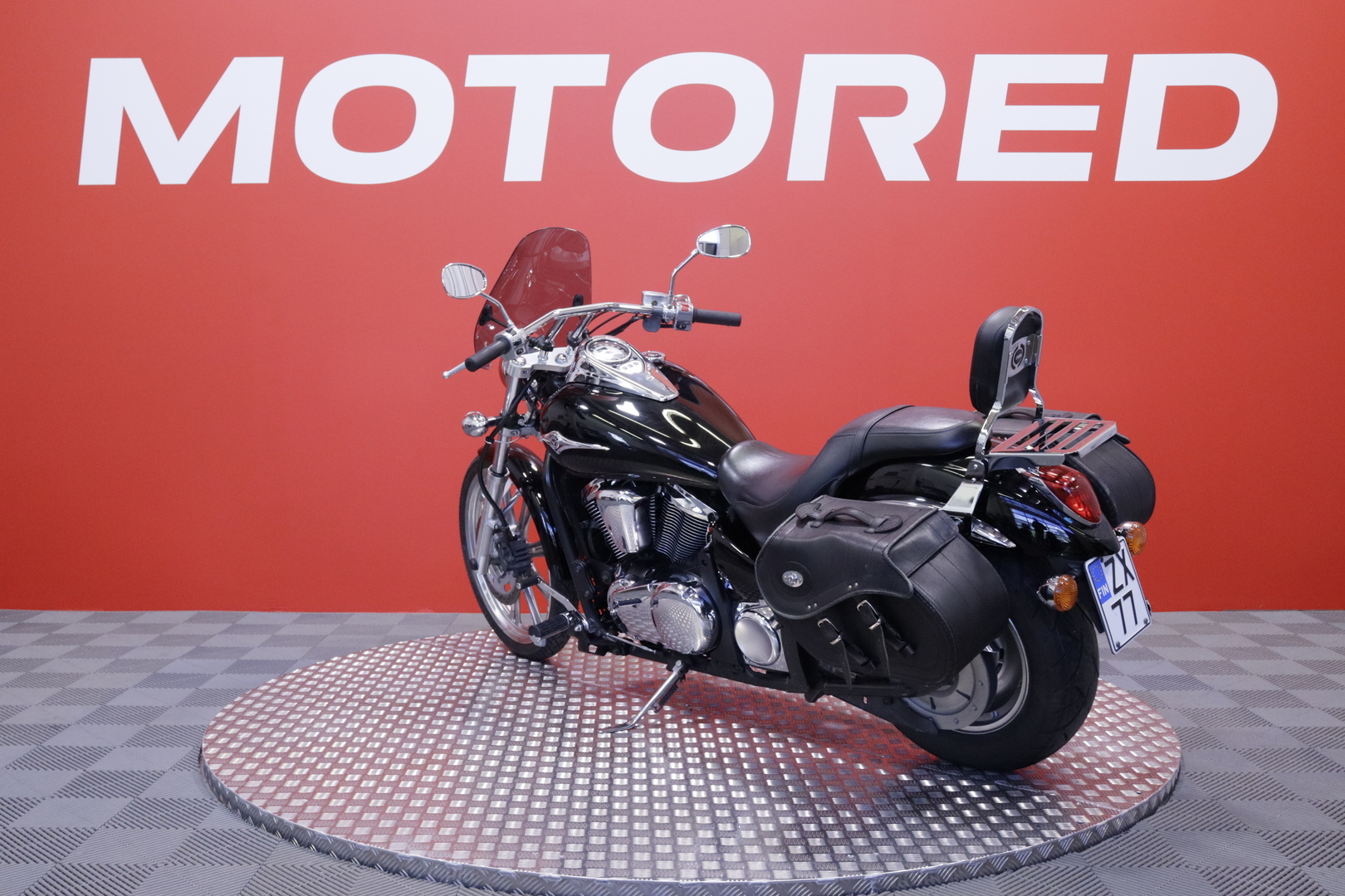 Kawasaki - VN - 900 Custom // Juuri saapunut! / Nahkalaukut / Suomi-Pyörä // - Moottoripyörä